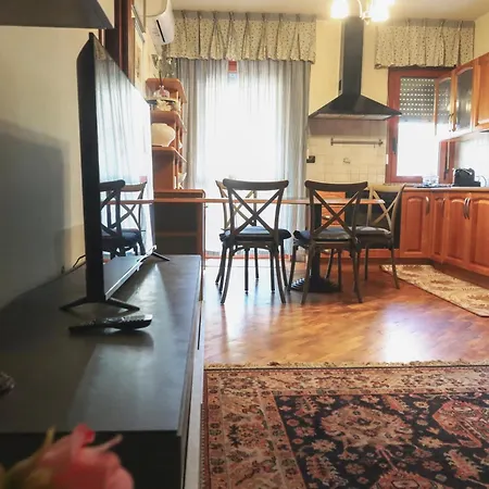 Capital Apartment *