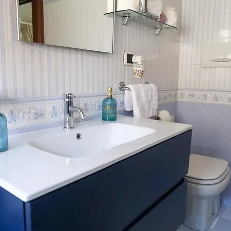 Capital Apartment *